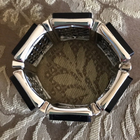 Jewelry - Picture 4 of 8